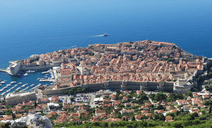 Stadsmuur en uitzicht van Dubrovnik