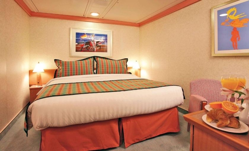 Binnenhut Costa Serena