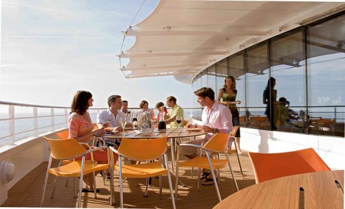 Terras op de AIDAdiva