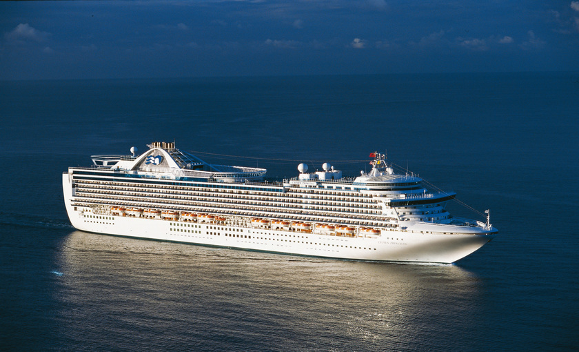 De Crown Princess op de Princess Cruises