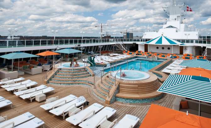Pool Crystal Serenity